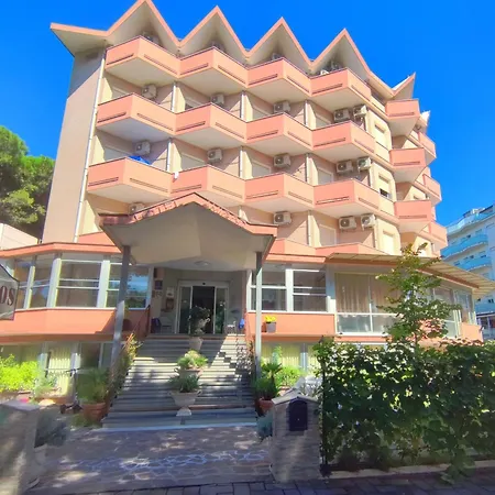 Amigos Szálloda Milano Marittima